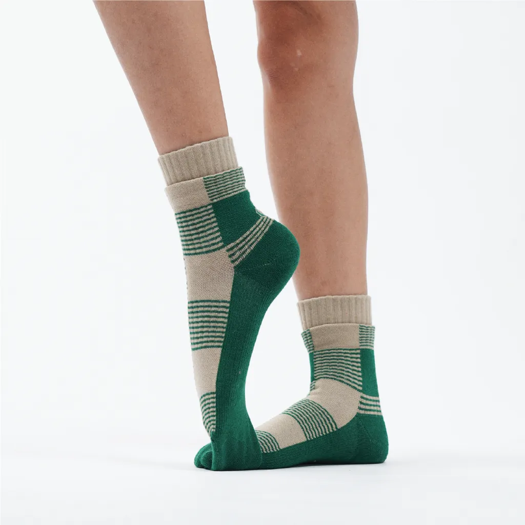 GOODPAIRSOCKS - Late For Summer, Green Ketupat