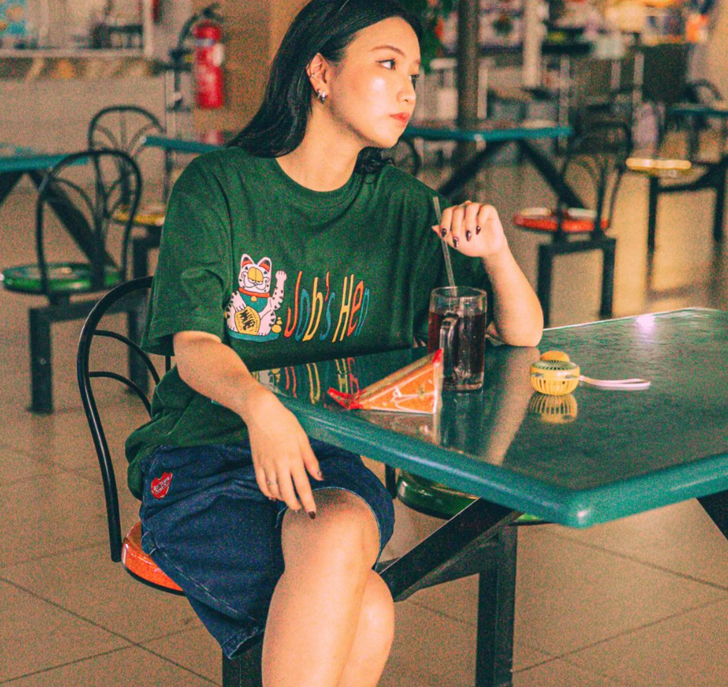 Job's Hen - Miao Tee