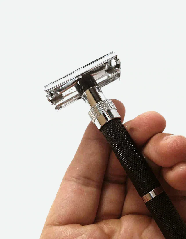 Parker - 96R Safety Razor, Butterfly Open, Black and Chrome Finish Handle - Image 10
