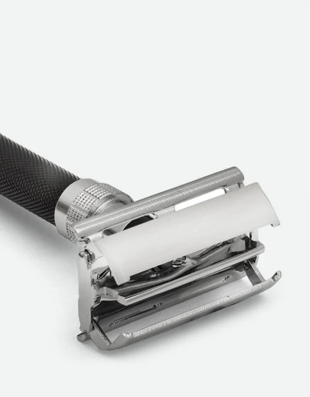 Parker - 96R Safety Razor, Butterfly Open, Black and Chrome Finish Handle - Image 11